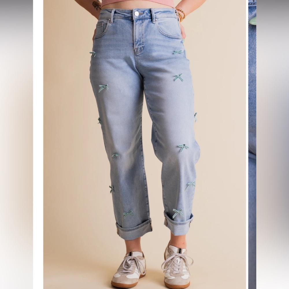 RISEN Jeans with Bow Details
